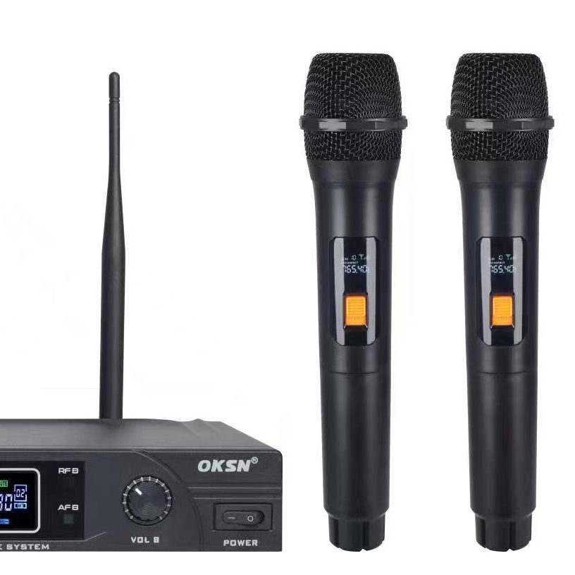 Exploring The Evolution of Microphone Technology: UHF Wireless, Wireless, And Wired Microphones